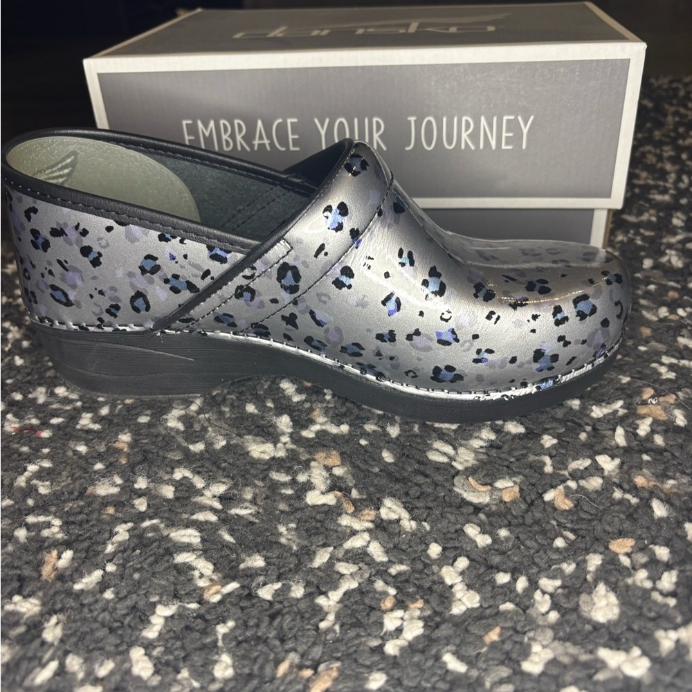 Women's Grey Leopard Print Clogs